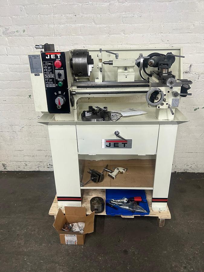 Used Jet BD-920W 9" x 20" Belt Drive Bench Lathe, Inch/Metric / Well Tooled