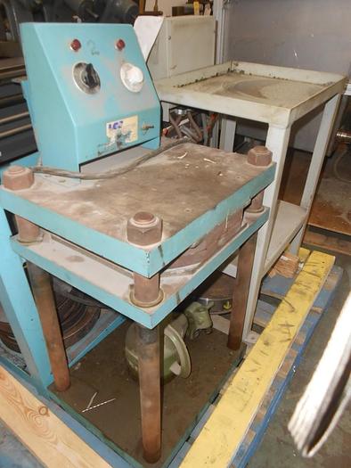 Used 6744-185 Lee Casting 4-Post Rubber Mold Vulcanizer
