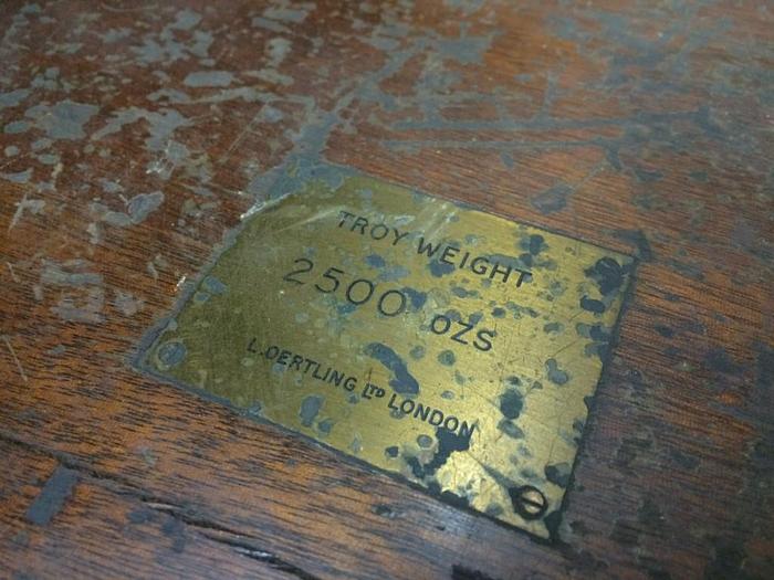 Used 1348-385 Antique L Oertling 2500 Troy Ounce Brass Counterweight with Carrying Case and Bridge Type Carrying Handle