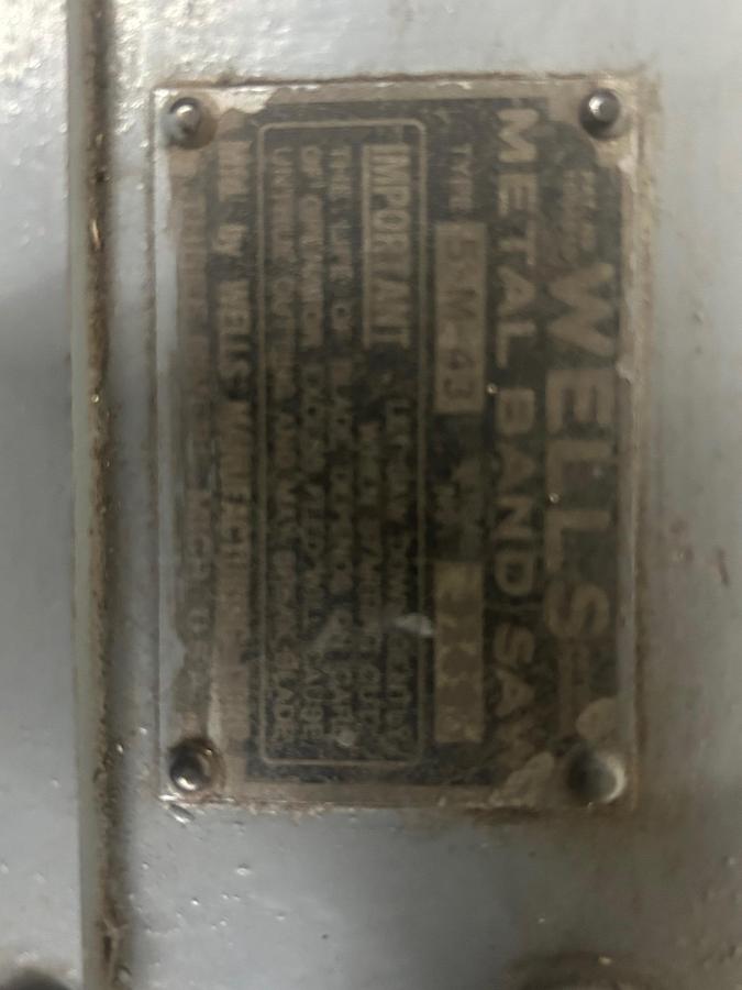 Used Wellsaw 5M 5" x 10" Horizontal Metal Cutting Band Saw