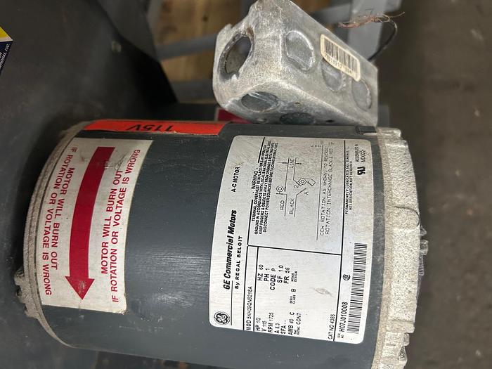 Used Pressure Blast Mfg Co. Model AA-33 Abrasive Blast Cabinet System with Blower