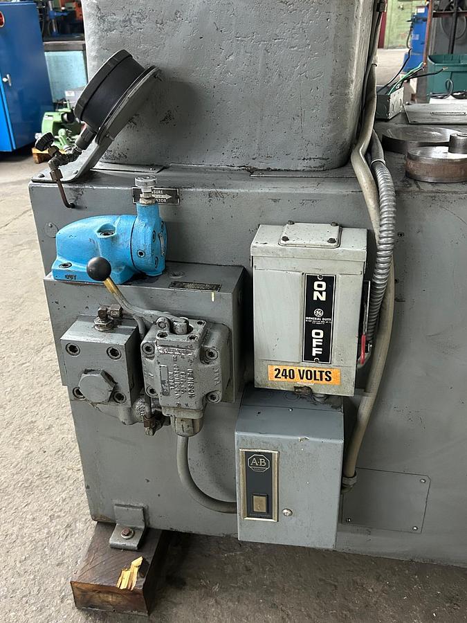 Used M&N Modern 500 Ton Clifton 4 Post Up Acting Hydraulic Hobbing Press, Metal Forming Copper Steel Gold