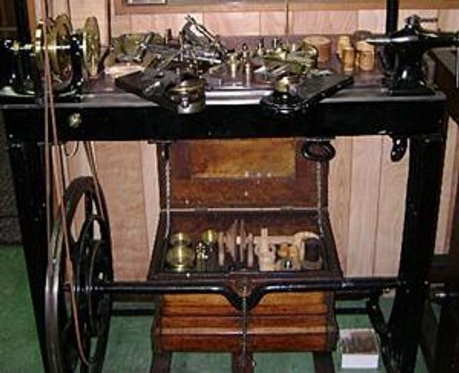 Used 7913-385 Antique Fenn of London Ornamental Turning Lathe, With Accessories