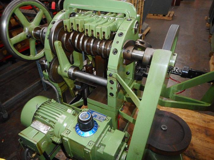 Used Bechtold Bench Model French Rope Chain Making Machine