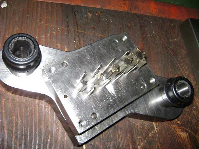 Used 7403-390 Die Set – 5 sizes – Star Design