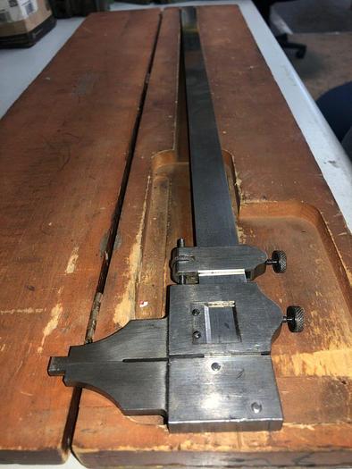 Used 3371-385 VINTAGE L.S. STARRETT 25″ VERNIER CALIPER No. 122-INSIDE-OUTSIDE MADE IN USA WOOD CASE