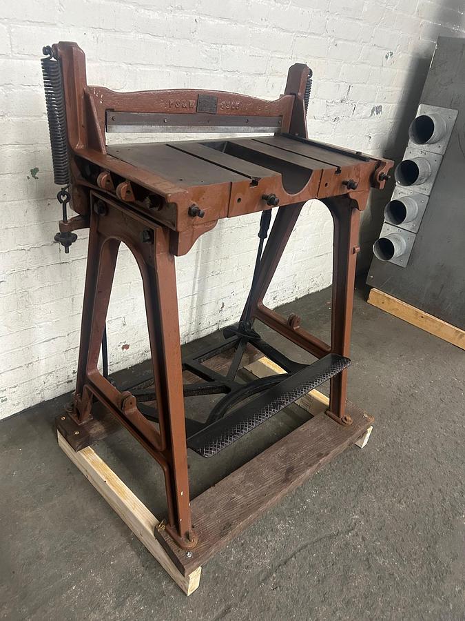 Used PS&W Peck Stow Wilcox Co, Model No 20A Foot Squaring Shear