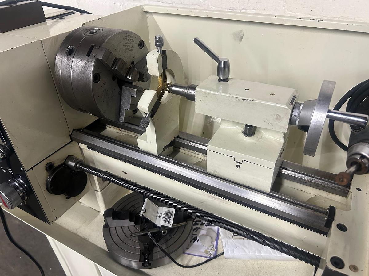 Used Jet BD-920W 9" x 20" Belt Drive Bench Lathe, Inch/Metric / Well Tooled