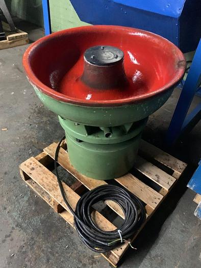 Used Rosler Model R50 RT Vibratory Tumbling / Deburring Finishing Machine / Made in Germany – New 2005