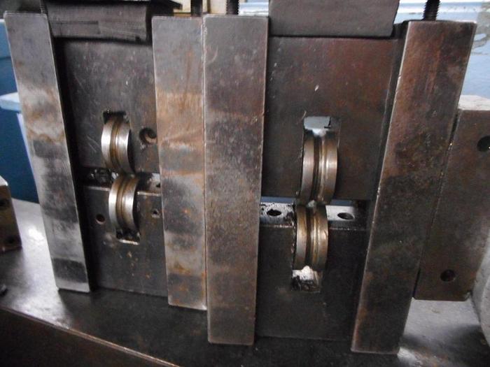 Used 3045-700 WIRE / TUBE KNURLING, DECORATING, PATTERNING TURK’S HEAD MACHINE-TOOLING