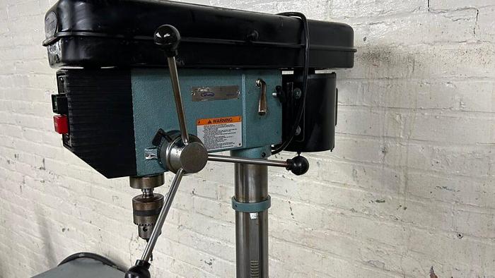 Used 3432-410 Wilton 15″ Variable Speed Pedestal Floor Model Drill Press With 5″ Work Vise