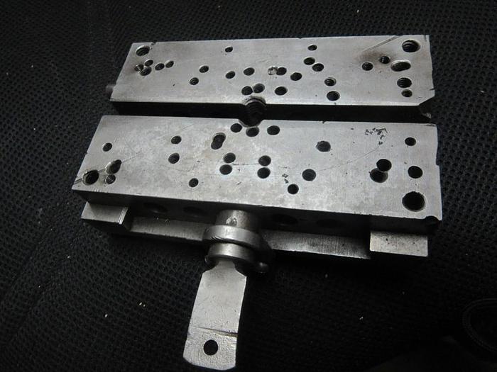 Used 1856-385 RARE ANTIQUE ORNAMENTAL & ENGINE TURNING WORK HOLDING Self Centering VISE