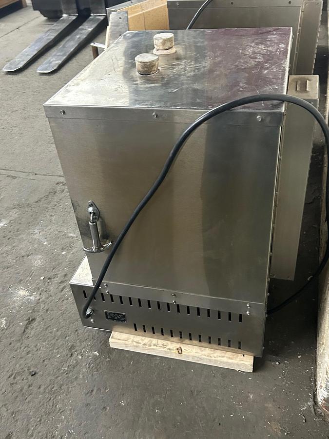 Used Paragon Industries Digital Jewelry Kiln Model W14-2 Laboratory Furnace