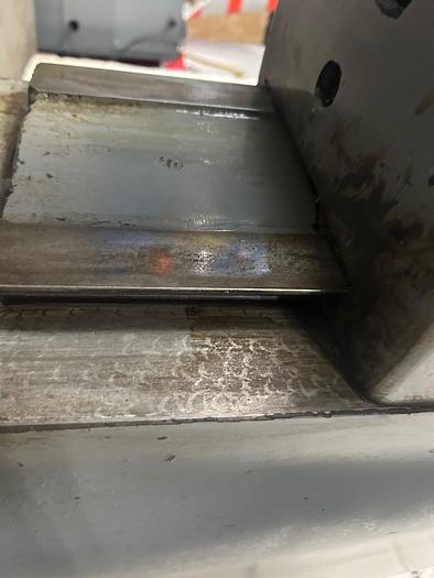 Used Bridgeport 9" x 32" 1 HP, 8-Speed Ram Type J-Head Vertical Milling Machine & R8 Collets