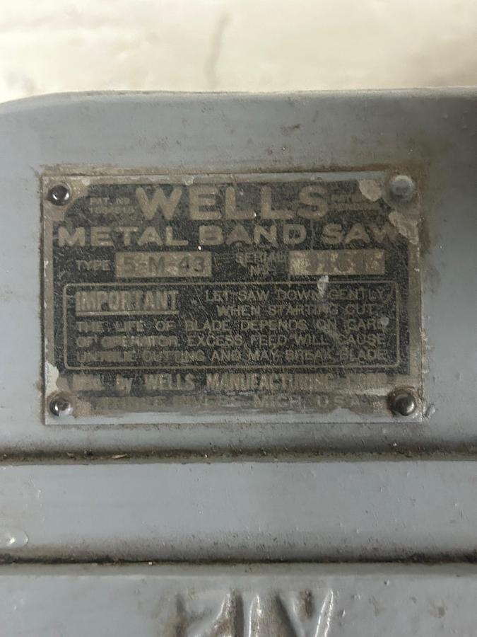 Used Wellsaw 5M 5" x 10" Horizontal Metal Cutting Band Saw