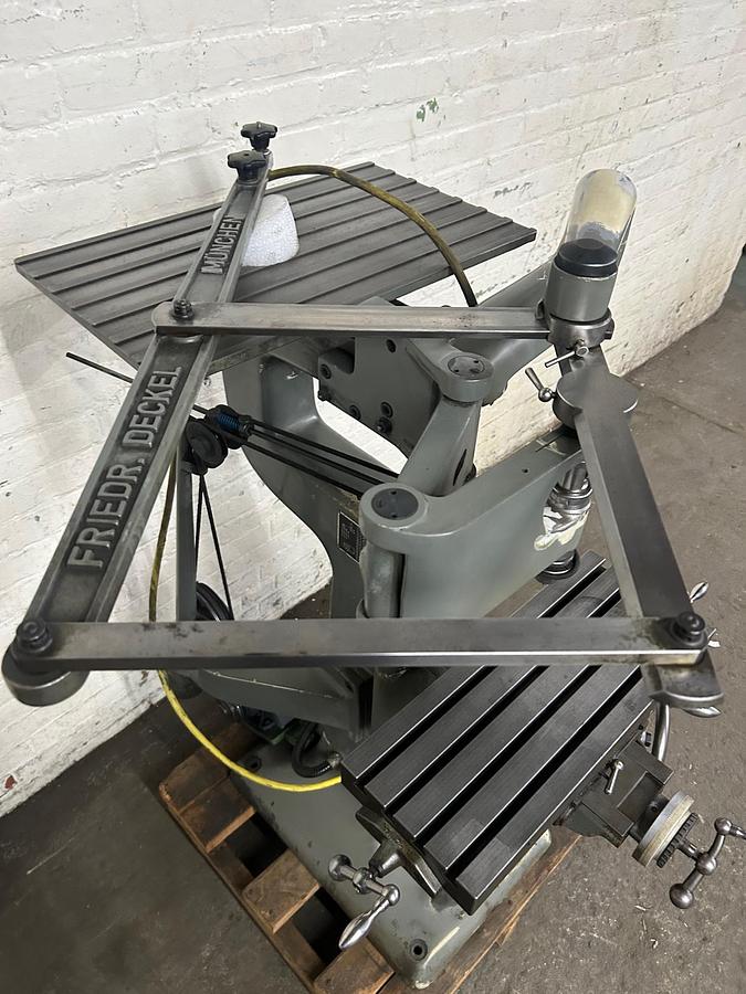 Used Dekel Type G1L (2 Dimensional Pantograph / Engraver, Floor Model