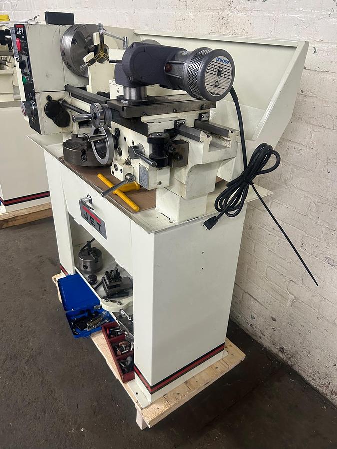 Used Jet BD-920W 9" x 20" Belt Drive Bench Lathe, Inch/Metric / Well Tooled