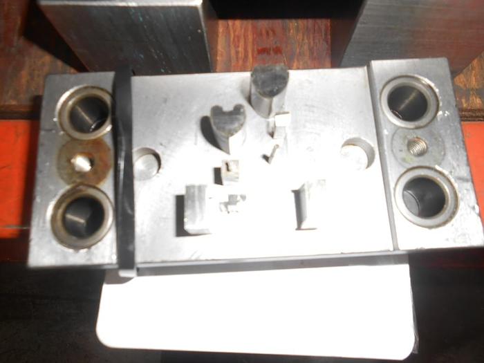 Used 7458-390 JEWELRY PADLOCK PRODUCT DIE MAKING SYSTEM – 4 Die Sets