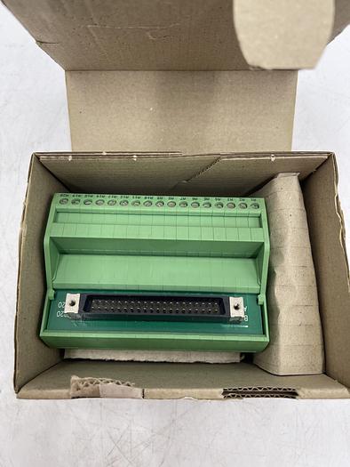 PHOENIX CONTACT MOTOMAN I/O Distribution Module 