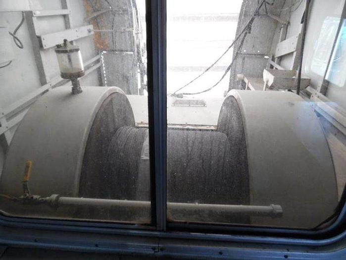 Used 1999 International wireline