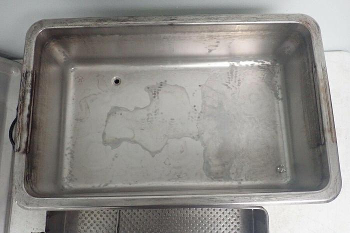 Used L&R Sweep Zone Quantrex S650 Model S 650 Ultrasonic Cleaner with Lid, Basket