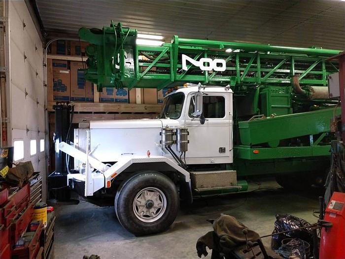 Used 1979 Chicago Pneumatic 700 Drill Rig