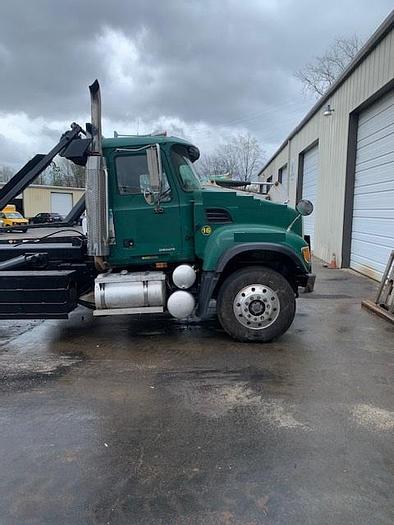 Used 2004 Auto CV713 with Mack Motor