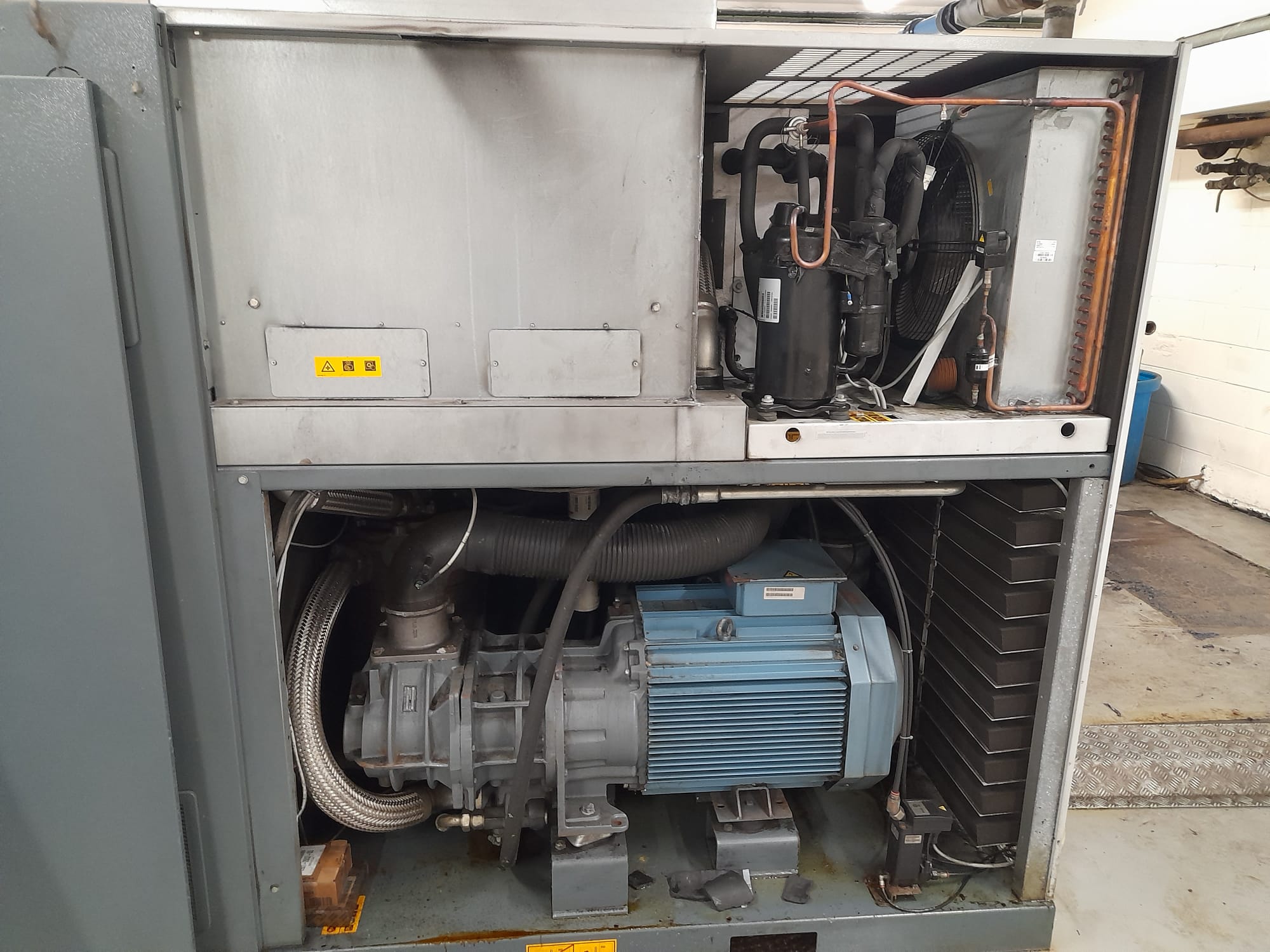 Used 2016 Atlas Copco GA75 VSD FF c/w Built in Air Dryer