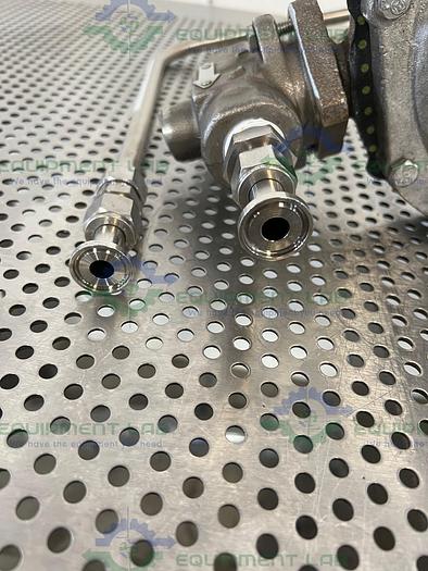 Used Fisher Controls  Y690AHM Pressure Reducing Regulator