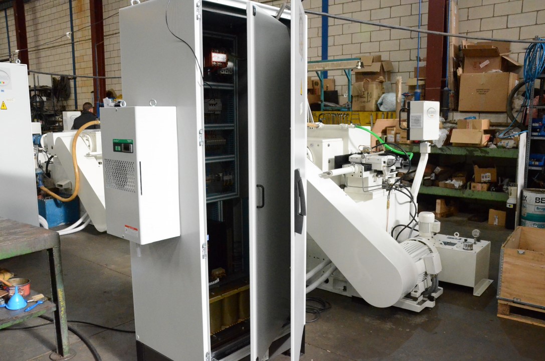 Usado ESTARTA 322 CNC Rectificadoras sin centros #4415