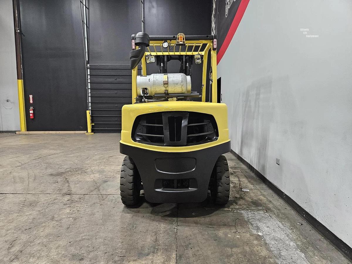Refurbished 2018 Hyster H100FT - 10,000 LB w/ SSFP