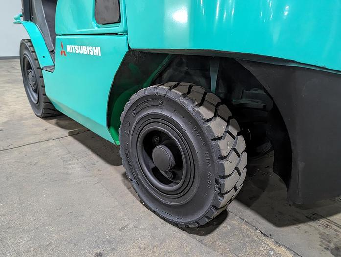 Refurbished 2014 Mitsubishi FD25N