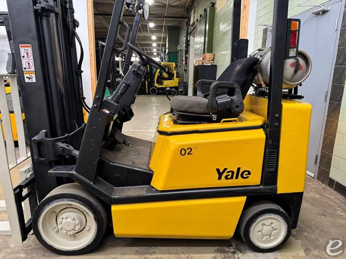 Refurbished Yale GLC050TG Warehouse Lift: Ready to Work!