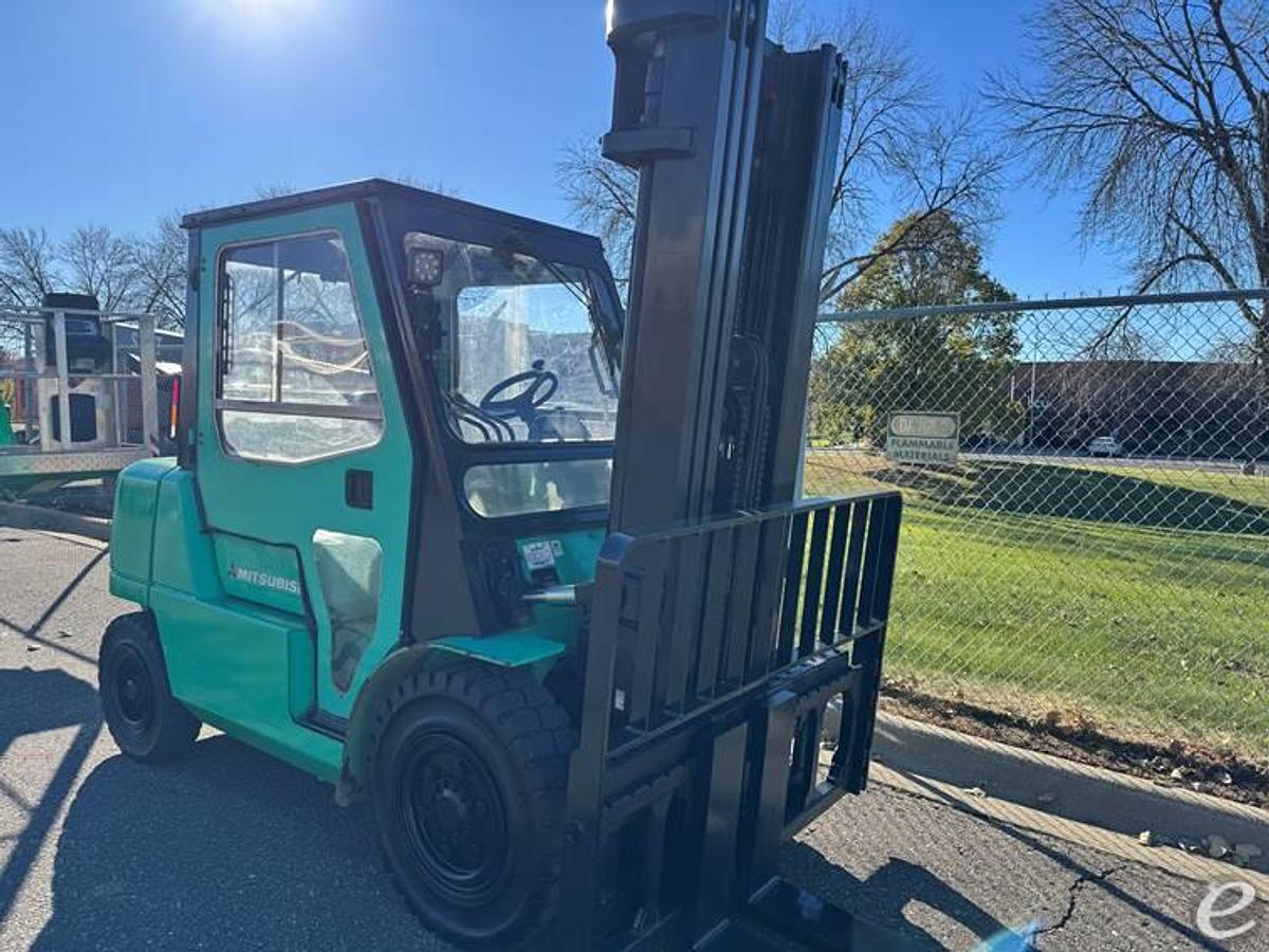 Used 2009 Mitsubishi FG40K