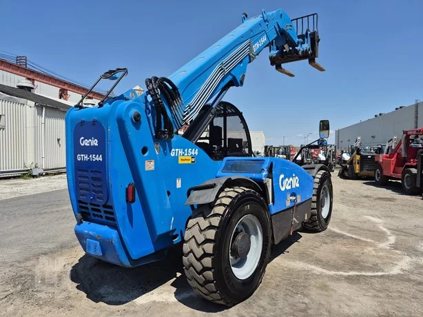 Used 2019 Genie GTH1544