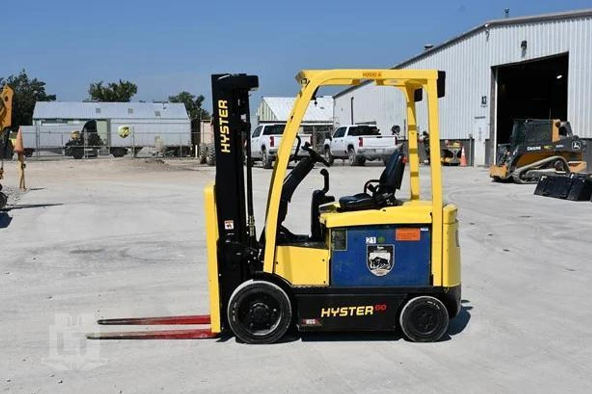 2023 Hyster E60XN