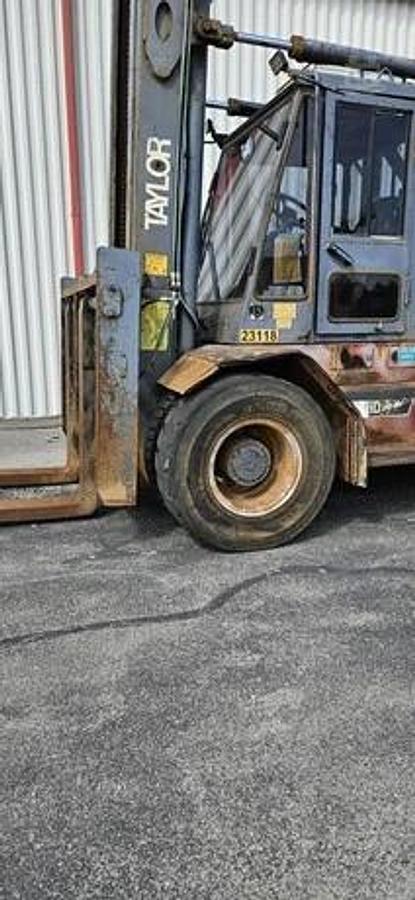 Used WOW! 2001 Taylor THD360