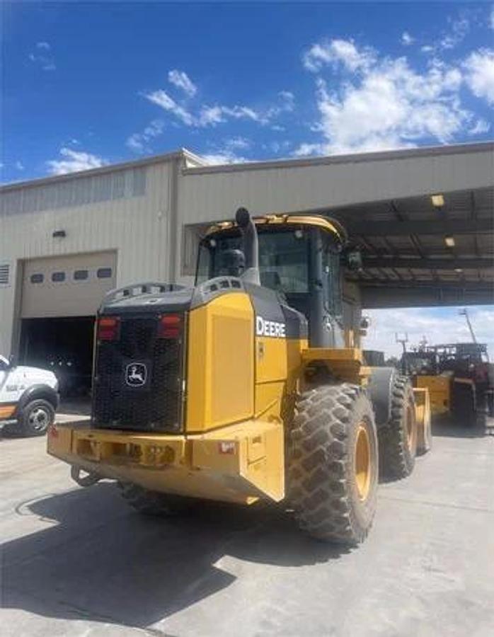Used 2018 DEERE 544KII