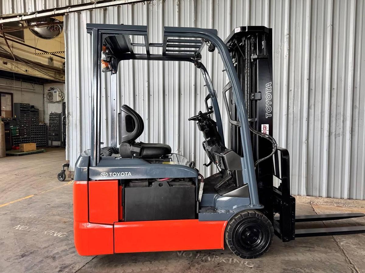 Refurbished RECONDITIONED: 2017 Toyota 8FBE20U