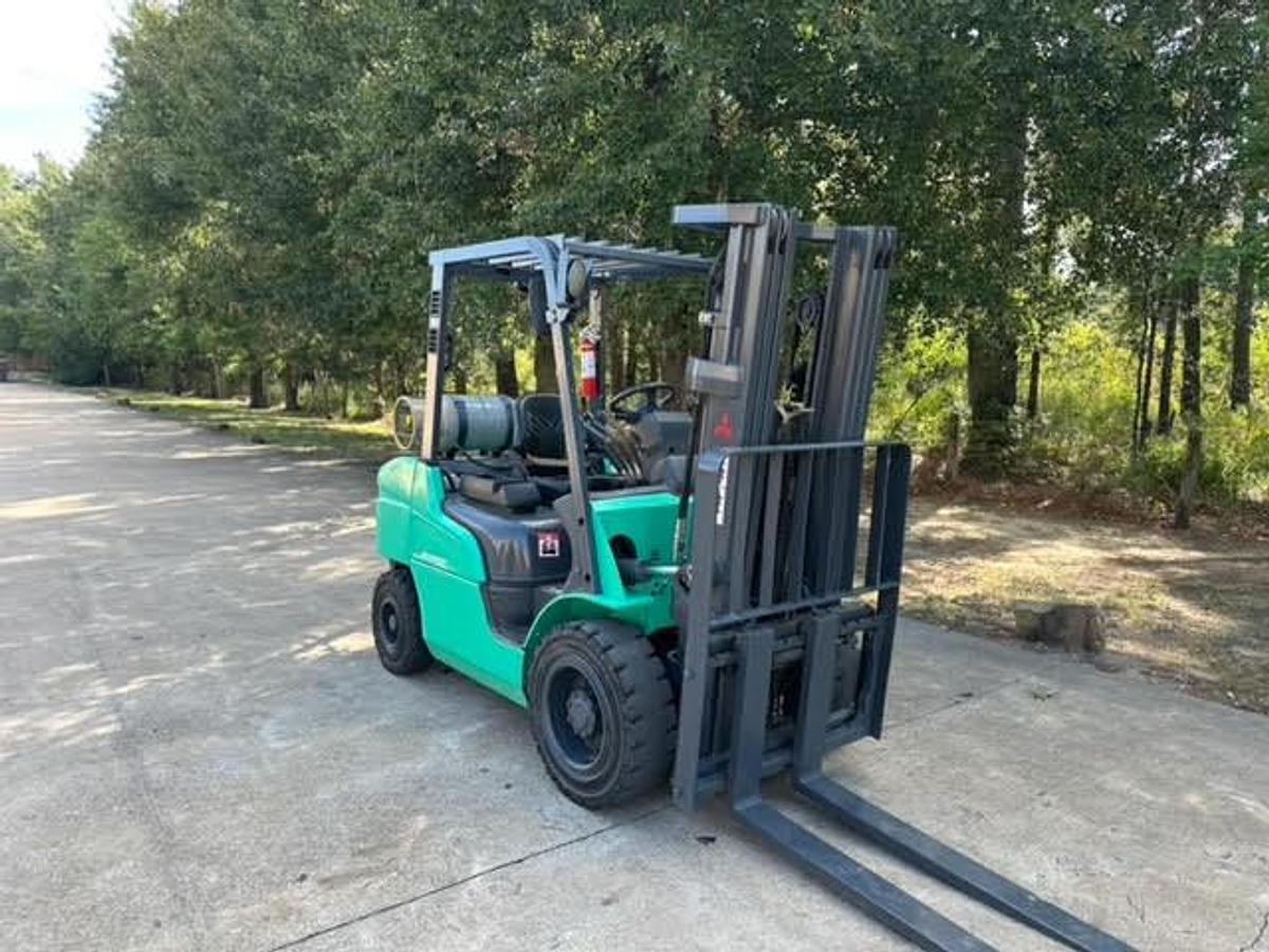 Refurbished 2019 Mitsubishi FG30N5