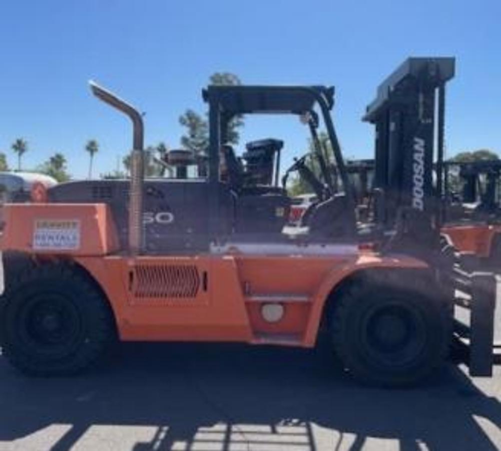 Used 2019 DOOSAN D160S-7