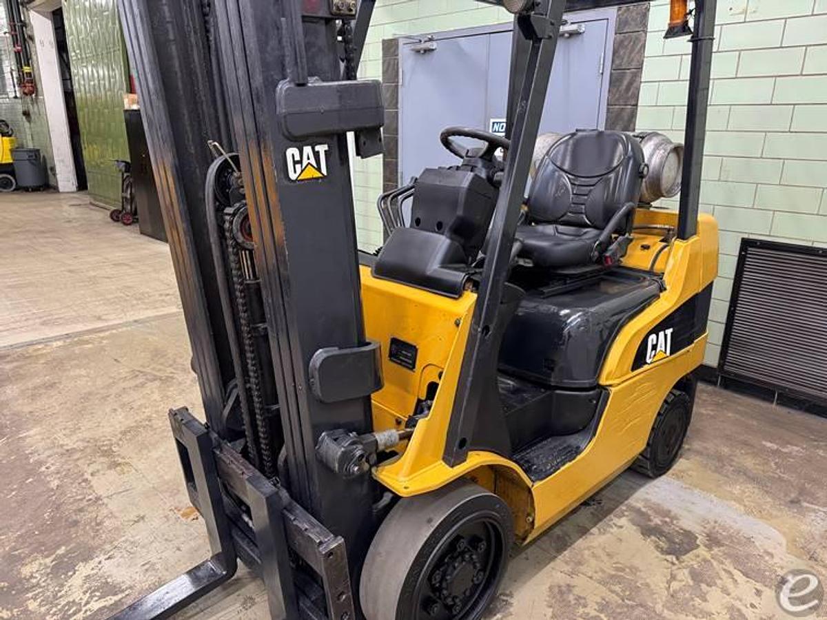 Used 2005 CAT C5000
