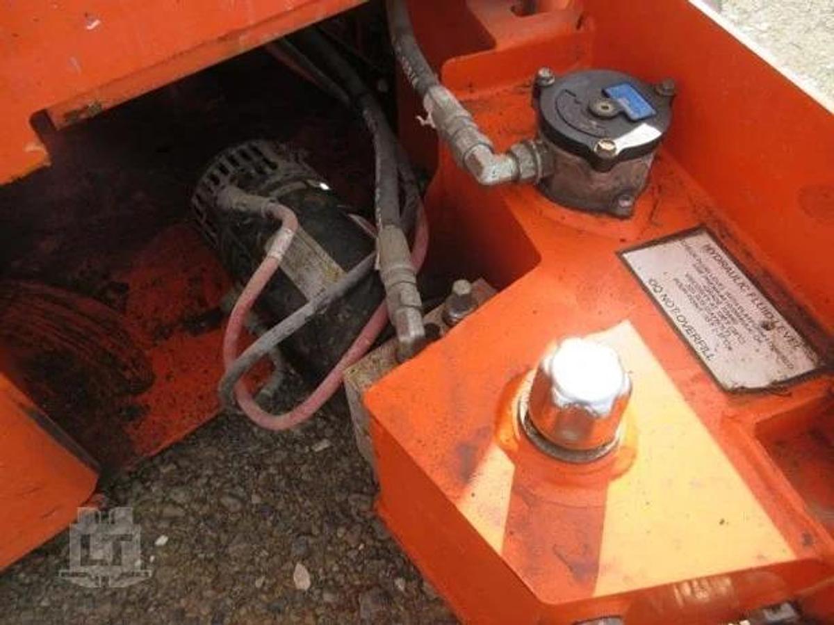 Used 2015 Snorkel S3219E - 19 ft Scissor Lift