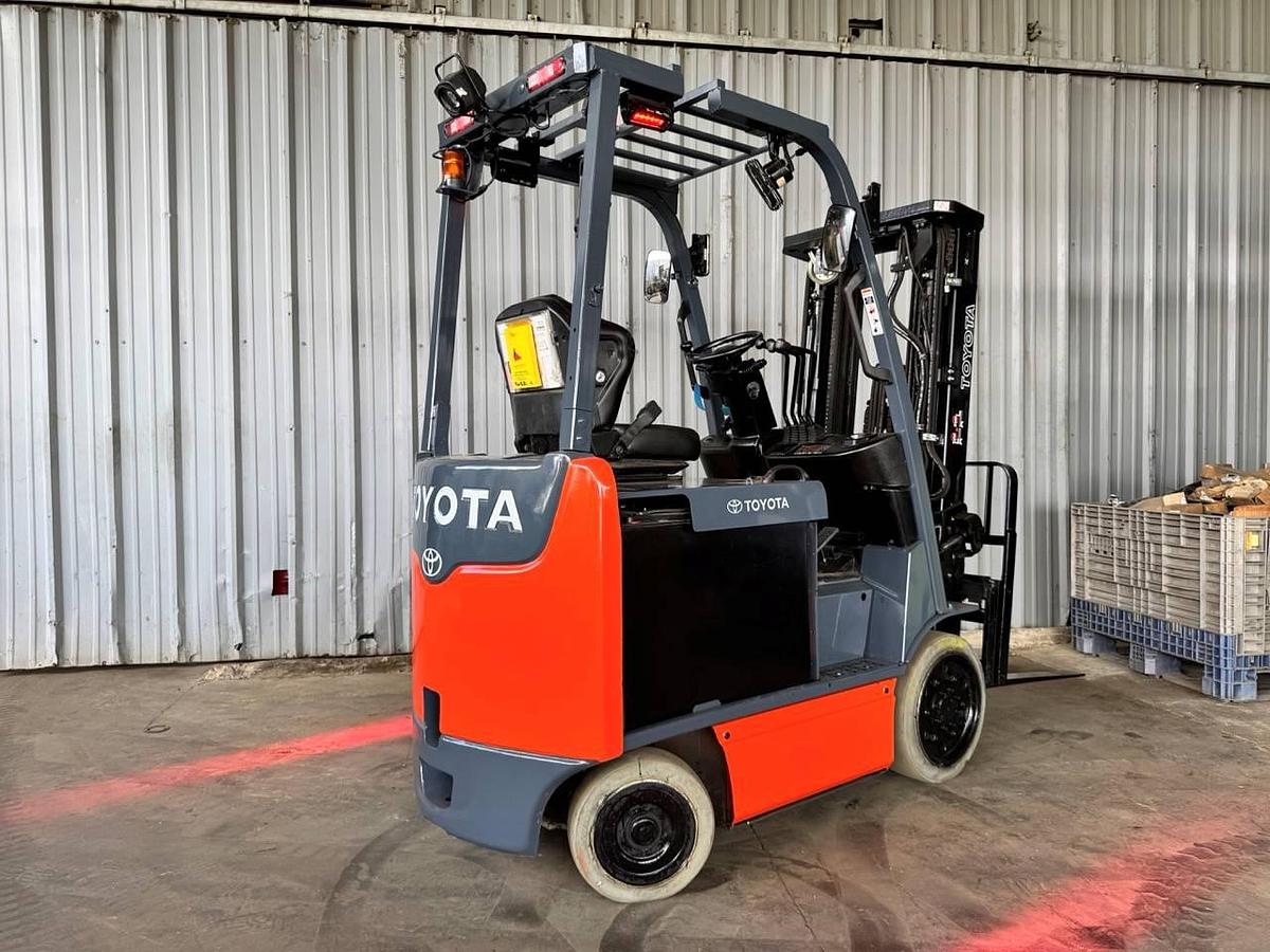 Refurbished RECONDITIONED: 2018 Toyota 8FBCU25 - 5,000 Lb. Electric Forklift!