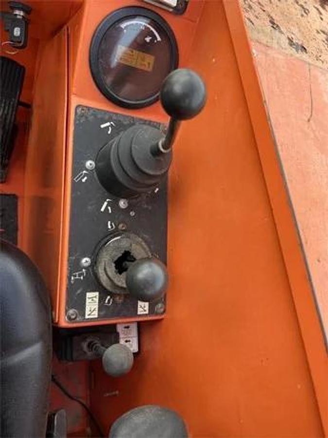 Used 2006 Skytrak 8042