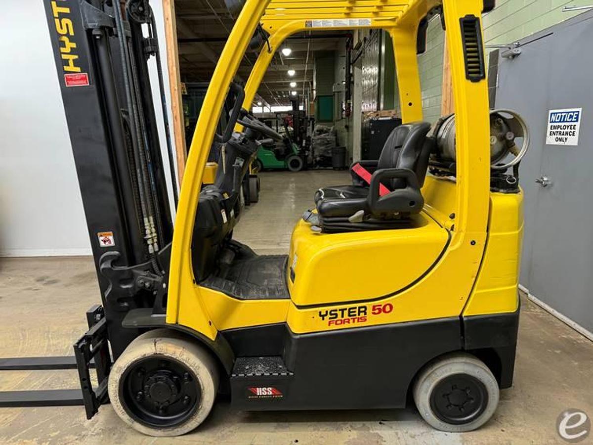 Used 2016 Hyster S50FT - Three Stage Mast