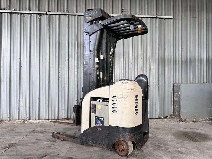 Used 2002 Crown RD5220-30