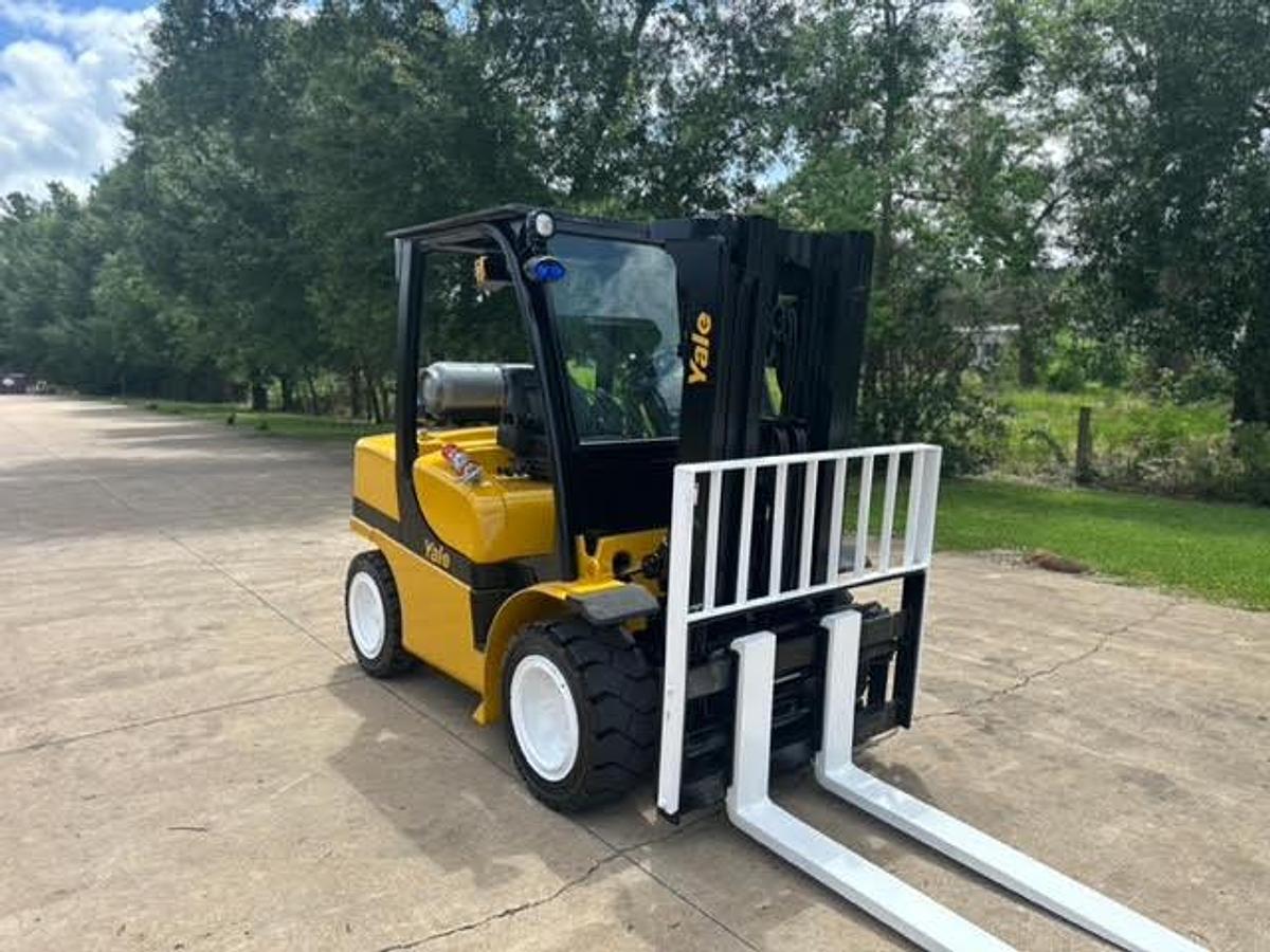 Refurbished 2012 Yale GLP080VX