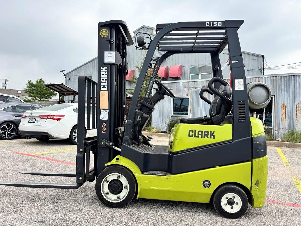 Used 2015 Clark C25CL - 3400 HOURS!