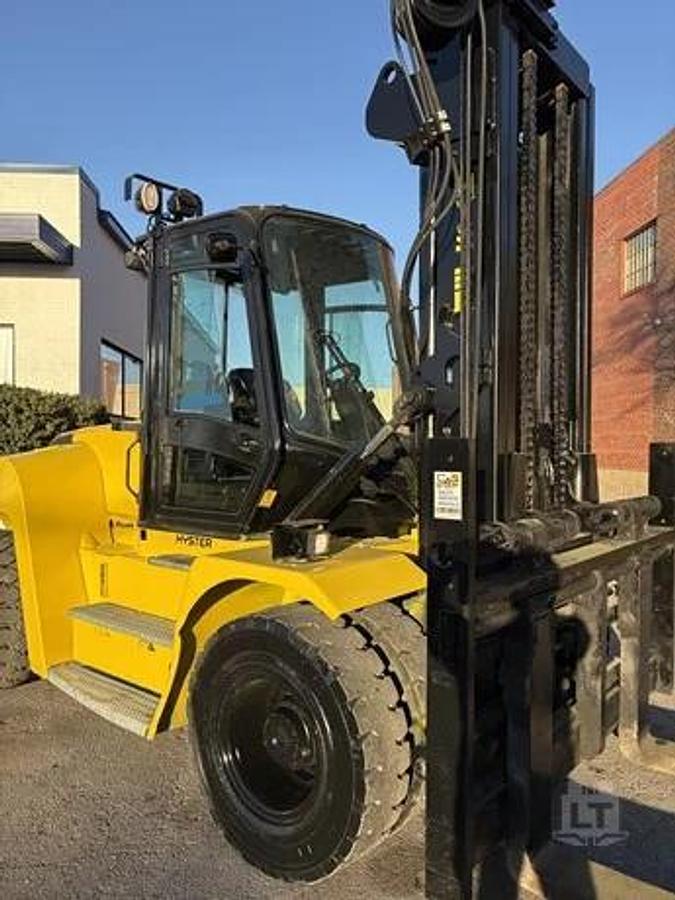 Used RECONDITIONED: 2017 HYSTER H330HD